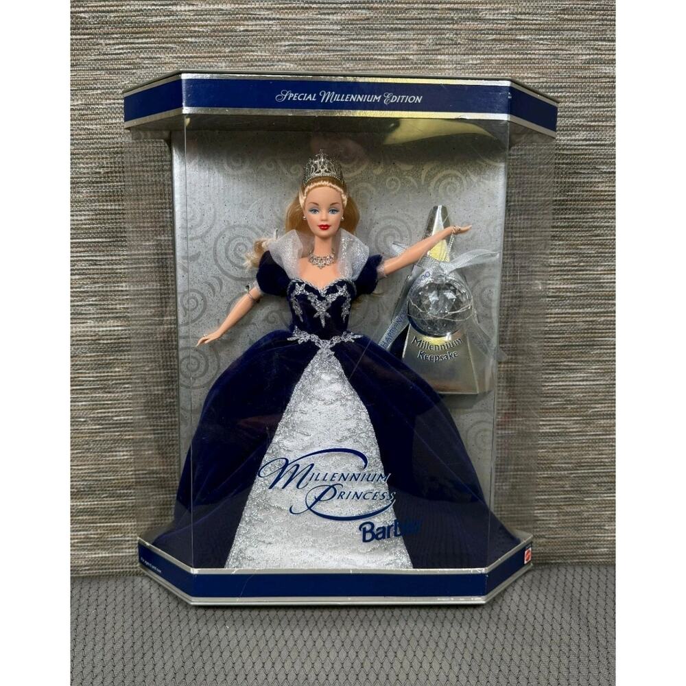 Vintage Mattel Special Millennium Edition Princess Barbie 2000 NEW